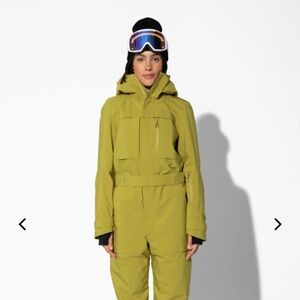 Halfdays Murphy Ski Suit NWT Mustang! Size L